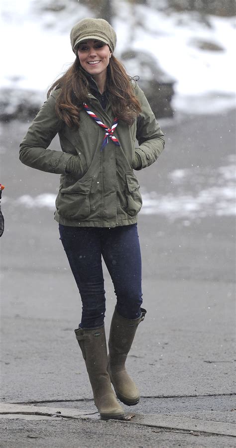 kate middleton rain boots.